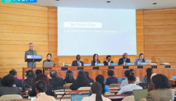 育才学子闪耀国际舞台：从巴黎联合国AI峰会到新加坡信奥赛，创新人才培养结硕果