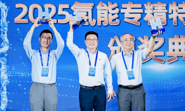 创新突破 荣耀夺冠