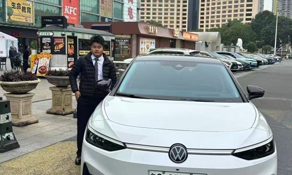 东莞网约车司机闵志龙勇救突发疾病乘客 危急时刻尽显暖心担当